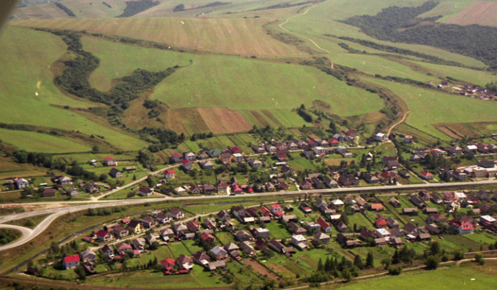 19. fotografia fotogalérie Letecké zábery obce 2006