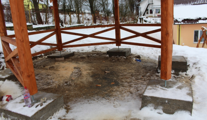 9. fotografia fotogalérie Pomoc z EÚ 2014 - 2020 / Budovanie vstupných prvkov drobnej infraštruktúry - foto