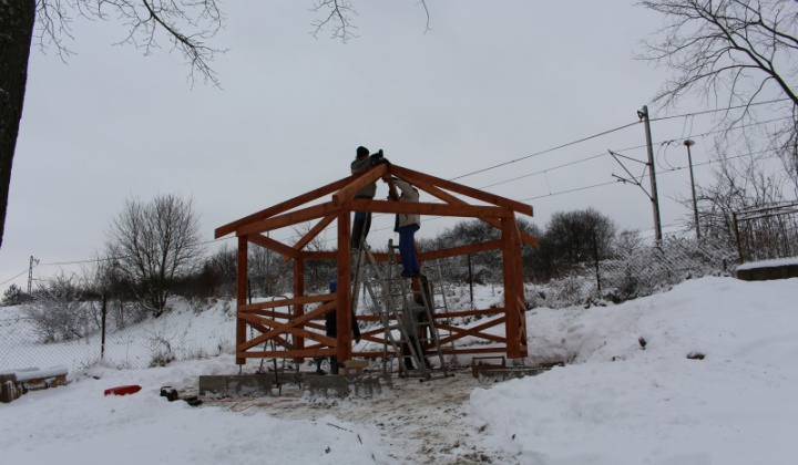 18. fotografia fotogalérie Pomoc z EÚ 2014 - 2020 / Budovanie vstupných prvkov drobnej infraštruktúry - foto