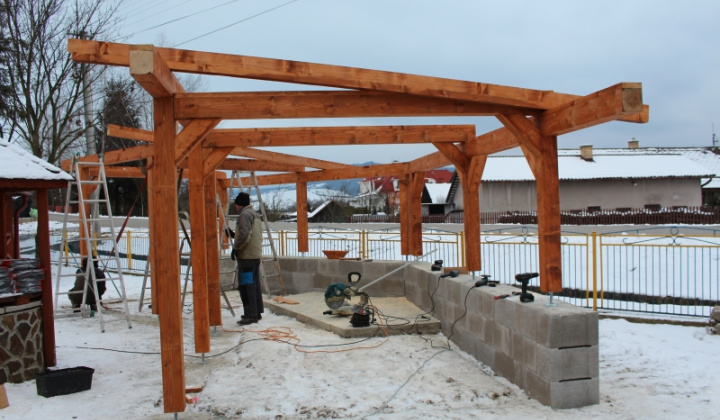 33. fotografia fotogalérie Pomoc z EÚ 2014 - 2020 / Budovanie vstupných prvkov drobnej infraštruktúry - foto