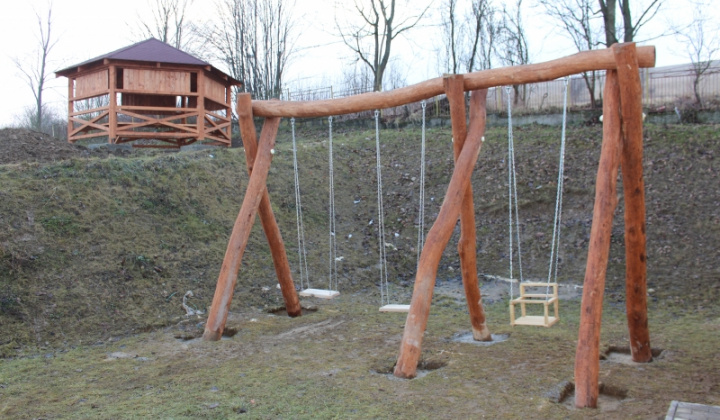 38. fotografia fotogalérie Pomoc z EÚ 2014 - 2020 / Budovanie vstupných prvkov drobnej infraštruktúry - foto