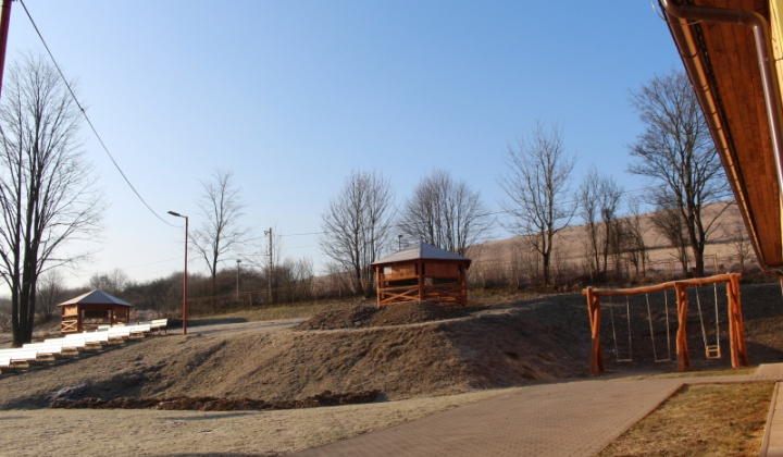 43. fotografia fotogalérie Pomoc z EÚ 2014 - 2020 / Budovanie vstupných prvkov drobnej infraštruktúry - foto