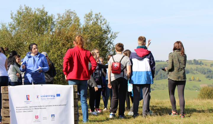 2. fotografia fotogalérie Pomoc z EÚ 2014 - 2020 / Stretnutie rodín z Ľubotína a Muszyny na Kurčíne - foto
