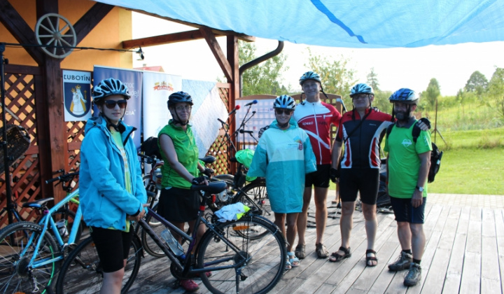 14. fotografia fotogalérie Pomoc z EÚ 2014 - 2020 / Cykloturistický prejazd okolo rieky Poprad - foto