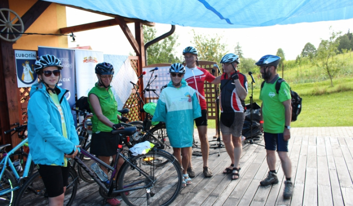 20. fotografia fotogalérie Pomoc z EÚ 2014 - 2020 / Cykloturistický prejazd okolo rieky Poprad - foto