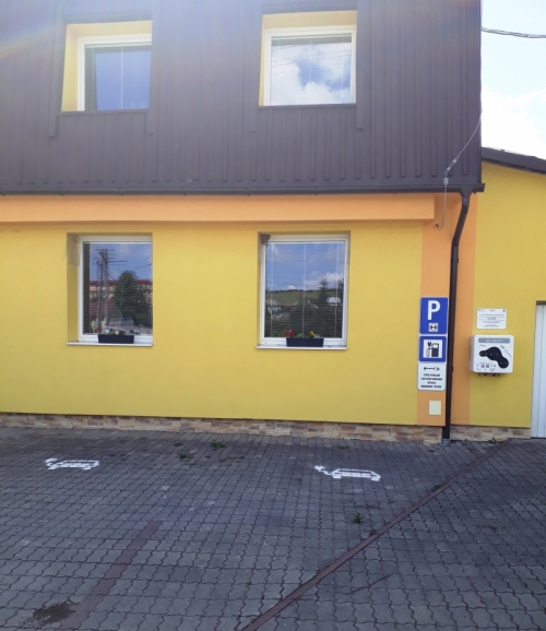 202206151442270.nabijacia-stanica-elektromobilov-2-boxy